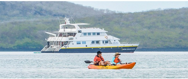 GALAPAGOS BY CATAMARAN: AN INTIMATE VOYAGE / 10 DAYS