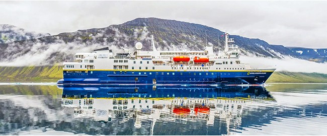 ARCTIC EDGES: ICELAND WESTFJORDS TO EAST GREENLAND / 8 DAYS