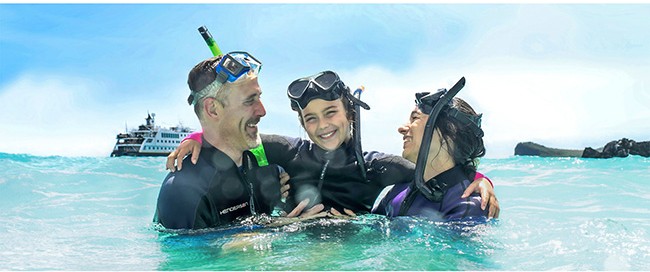 EXPLORING GALAPAGOS / 10 DAYS